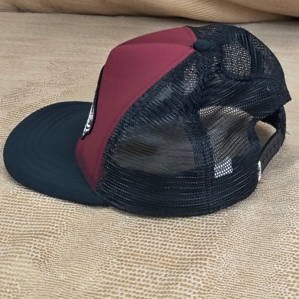 Vans Off The Wall Trucker Hat Mens Burgundy Black Mesh Snapback Skater Cap - Picture 5 of 10